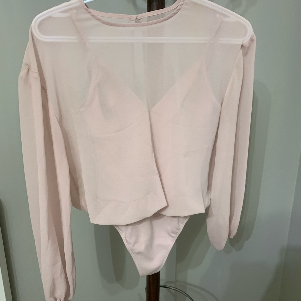 Aritizia bodysuit (size XXS)